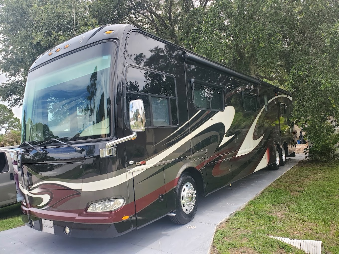 High-end motorhome exterior shine